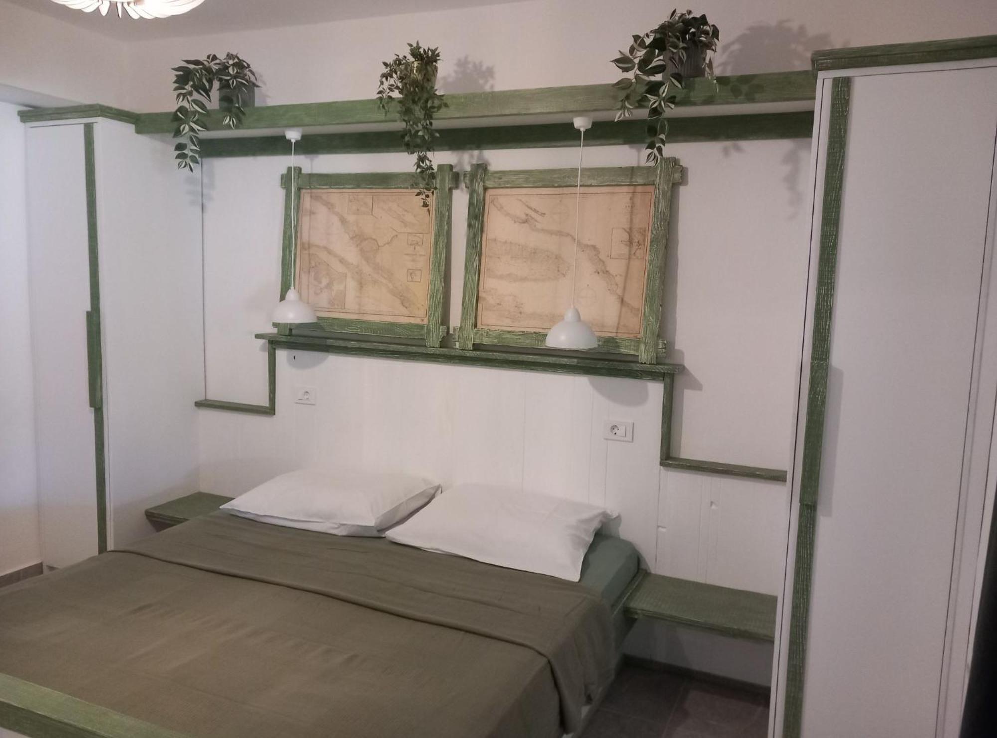 Guest House Green Corner Supetarska Draga Exterior foto